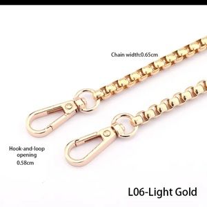 NWOT beautiful unbranded Gold chain with solid material.. 120 inches long 💖